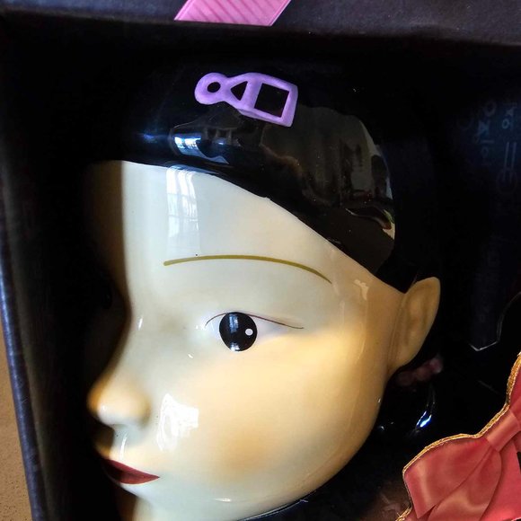 Netflix Squid Game Ceramic Mug 18 ounces - Picture 3 of 7